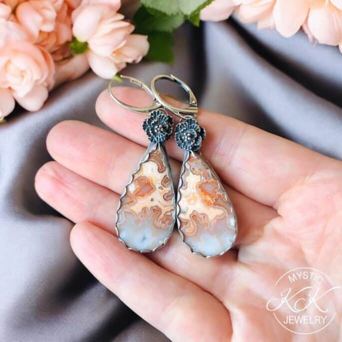 Sacred Unfurling - Earrings - Image 2